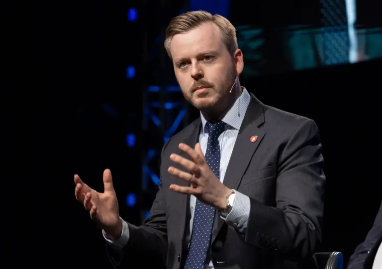 Lenke til artikkel om – Arbeiderpartiet svikter de eldre Lenke til artikkel om – Arbeiderpartiet svikter de eldre