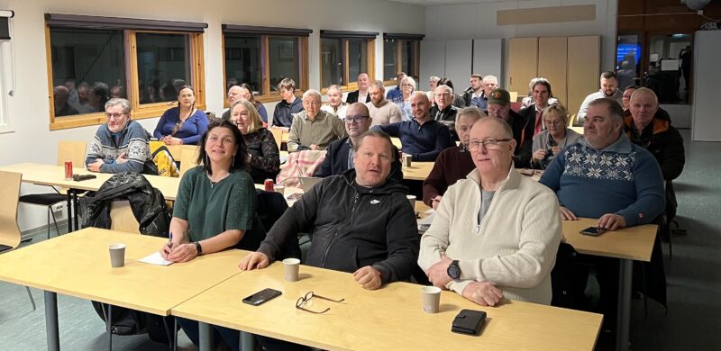 Over 40 personer møtte på Tromsø FrPs årsmøte onsdag kveld. Over 40 personer møtte på Tromsø FrPs årsmøte onsdag kveld.