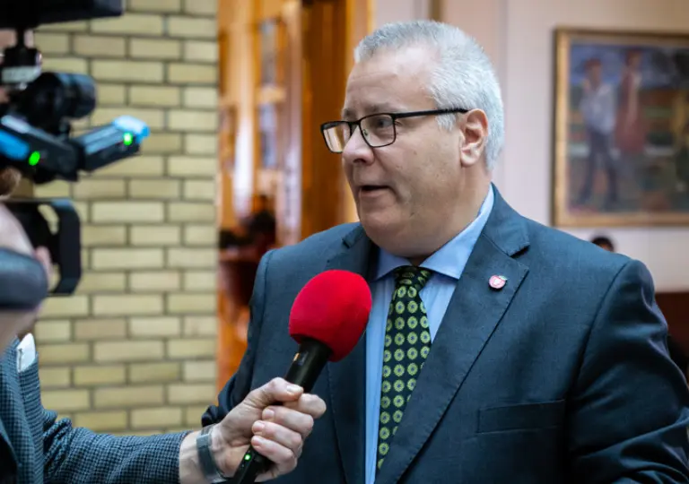 Lenke til artikkel om Alene om eldreomsorgen