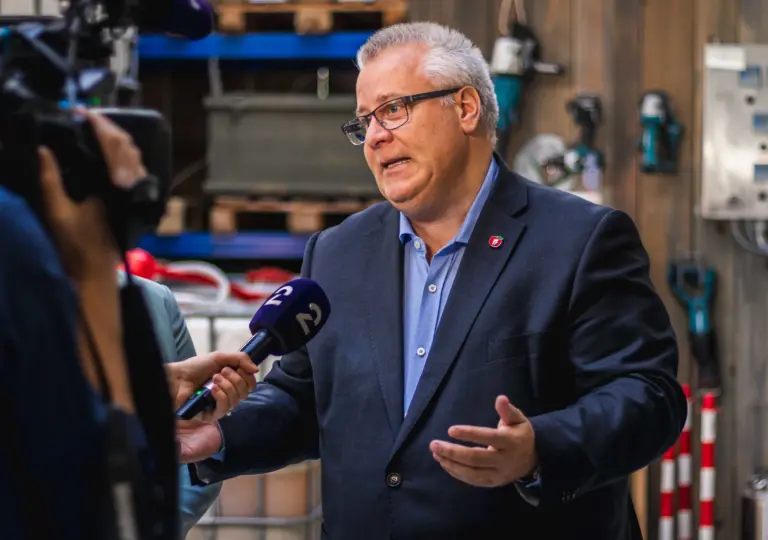 Lenke til artikkel om Et bilistfiendtlig statsbudsjett Lenke til artikkel om Et bilistfiendtlig statsbudsjett