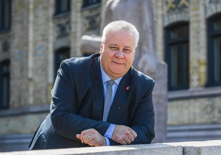Lenke til artikkel om FrP vil skrote nullvekstmål og byvekstavtaler Lenke til artikkel om FrP vil skrote nullvekstmål og byvekstavtaler