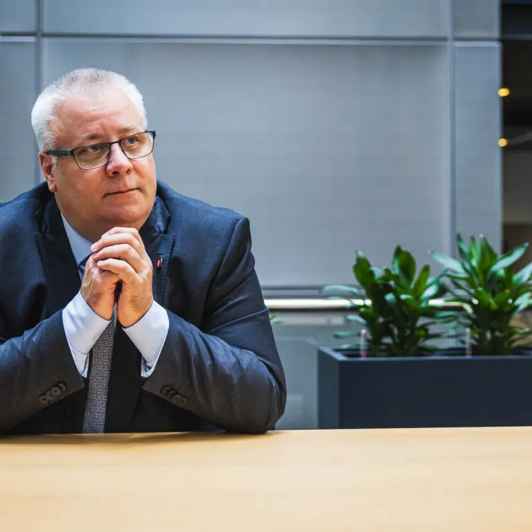 Lenke til artikkel om Hoksrud: - Regjeringen trenerer viktige vei- og togprosjekter
