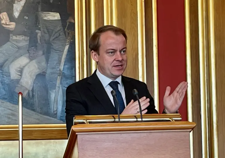 Lenke til artikkel om FrP er imot gratis tannlege til ulovlige immigranter