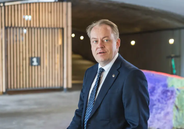 Lenke til artikkel om FrP vil gi kommunene vetorett mot asylmottak