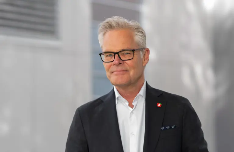 Lenke til artikkelen om: FrP prioriterer kjerneoppgavene – og gir folk mer å rutte med