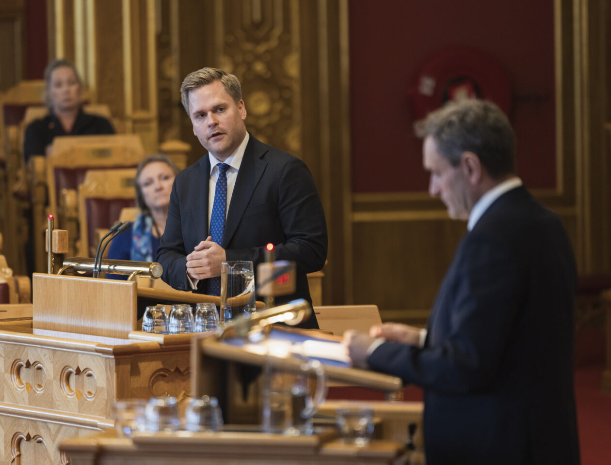 Lenke til artikkel omFrP stemmer for å melde Norge ut av ACER