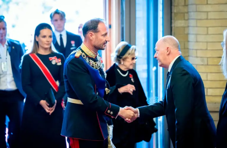 Lenke til artikkelen om: Kong Haakon VIII har avlagt sin ed i Stortinget