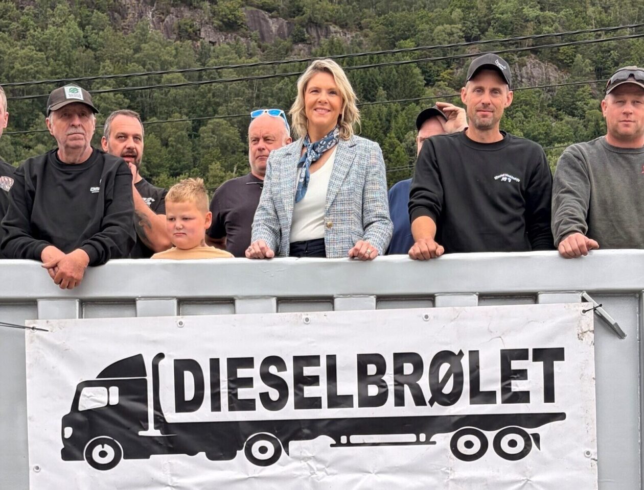 Lenke til artikkel omVil forlenge avgiftskutt på drivstoff
