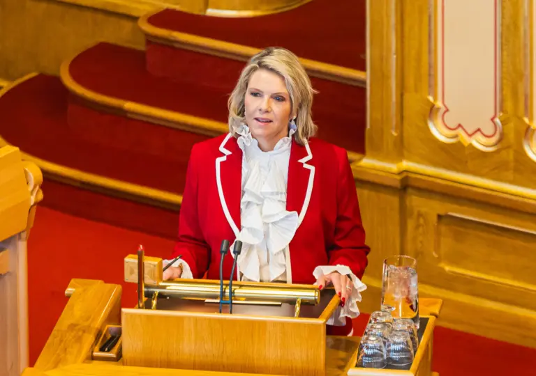 Lenke til artikkel om – Arbeiderpartiet velger prat fremfor handling Lenke til artikkel om – Arbeiderpartiet velger prat fremfor handling