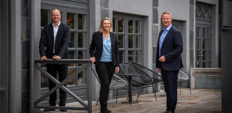 Ketil Solvik-Olsen, Sylvi Listhaug og Terje Søviknes. Foto. Ketil Solvik-Olsen, Sylvi Listhaug og Terje Søviknes. Foto.