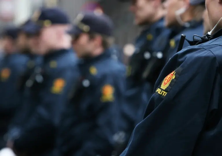 Lenke til artikkel om Et trygt lokalsamfunn med synlig politi Lenke til artikkel om Et trygt lokalsamfunn med synlig politi