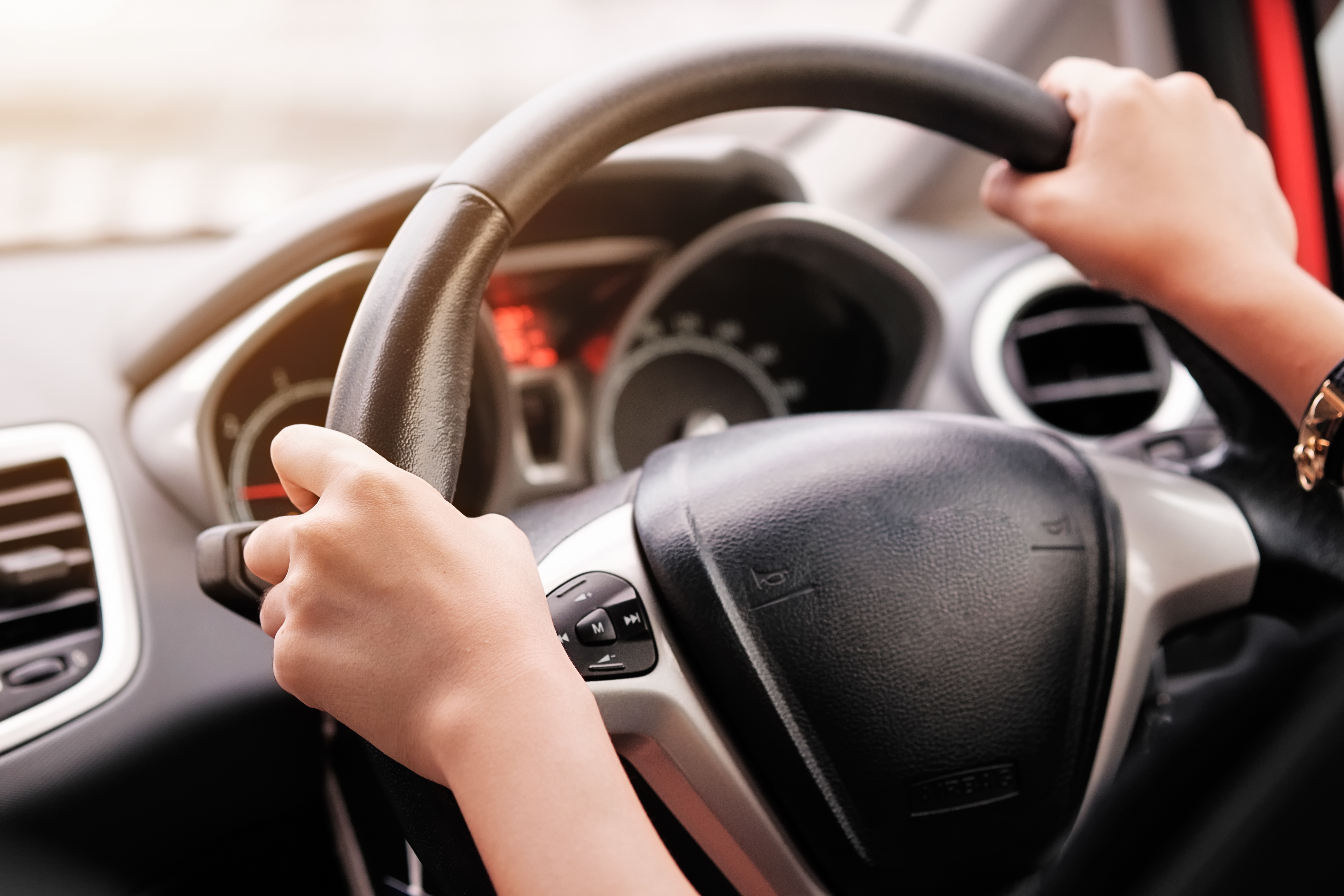 Vil ha salg av diesel- og bensinbiler etter 2025