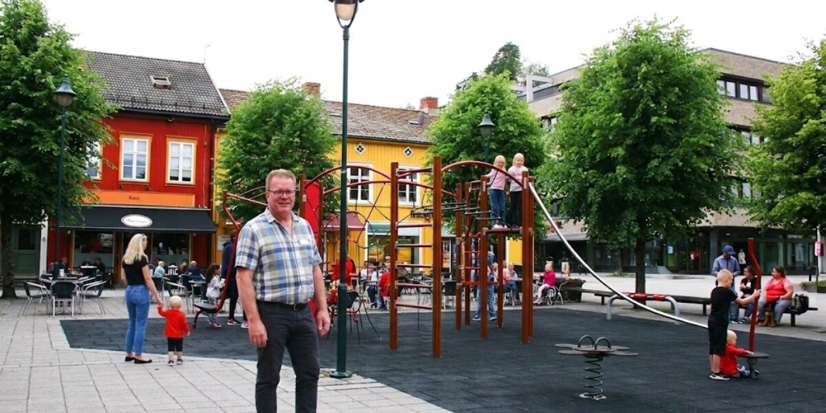 Søndre torg (hentet fra Ringerike kommune og manipulert av KI)