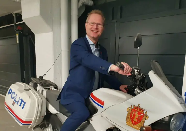 Lenke til artikkel om Historisk FrP-gjennomslag: Fast bevæpning av politiet Lenke til artikkel om Historisk FrP-gjennomslag: Fast bevæpning av politiet