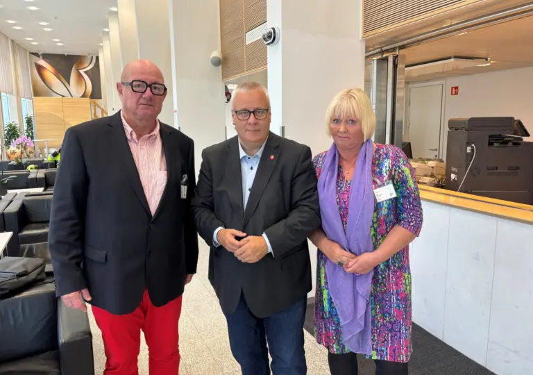 Lenke til artikkel om Kielland-erstatning: Aasland vil vente til 2027
