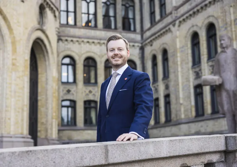 Lenke til artikkel om Kutt i pasientbehandling skal ikke finansiere nye sykehus