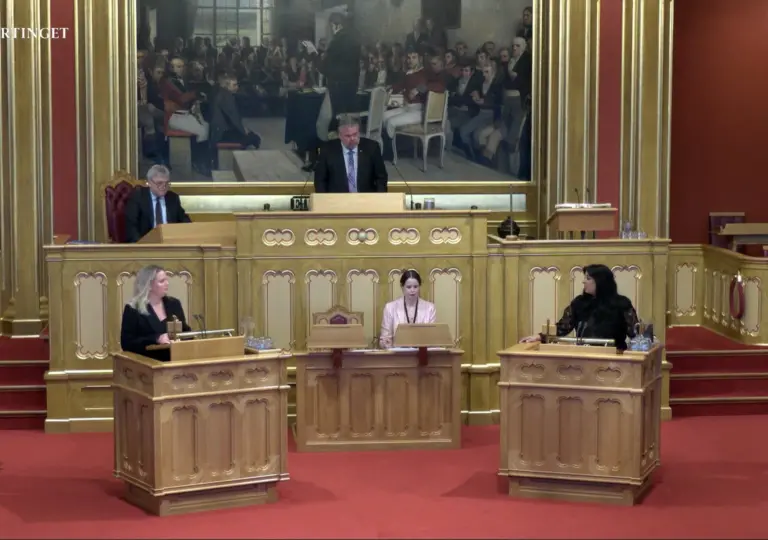 Lenke til artikkel om Hjemdal utfordret kulturministeren: – Regjeringen svikter frivilligheten Lenke til artikkel om Hjemdal utfordret kulturministeren: – Regjeringen svikter frivilligheten