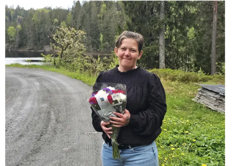 Lenke til artikkel om Gratulerer med 40-årsdagen til Catrine Hartveit Rønningbakken