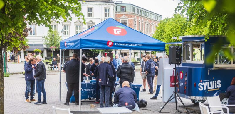 FrP-laget er alltid på utkikk etter nye medlemmer som kan være med å spre budskapet. FrP-laget er alltid på utkikk etter nye medlemmer som kan være med å spre budskapet.