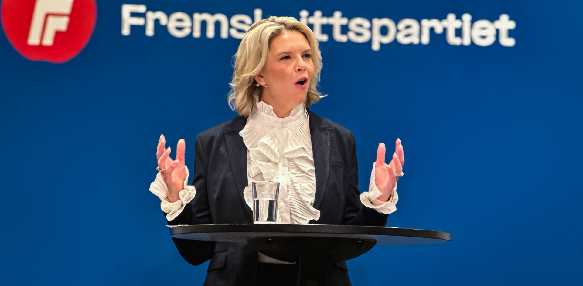 Norge M St P Rett Side Fremskrittspartiet FrP Norge M St P Rett Side Fremskrittspartiet FrP